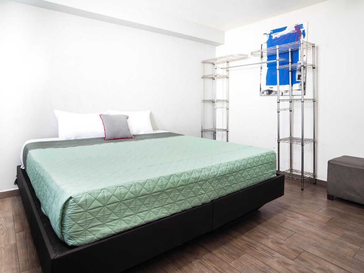 Adhoc Express Hotel Monterrey Buitenkant foto